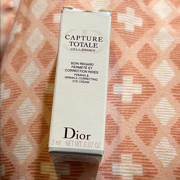 Dior Capture Totale Eye Cream-NIB - Picture 1 of 4